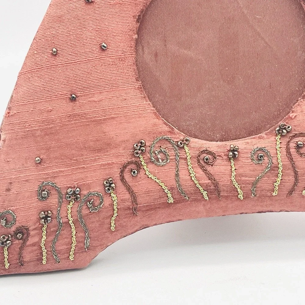 Vintage Arch Picture Frame Embroidered Beaded Pink‎ Floral Tabletop Circle Photo